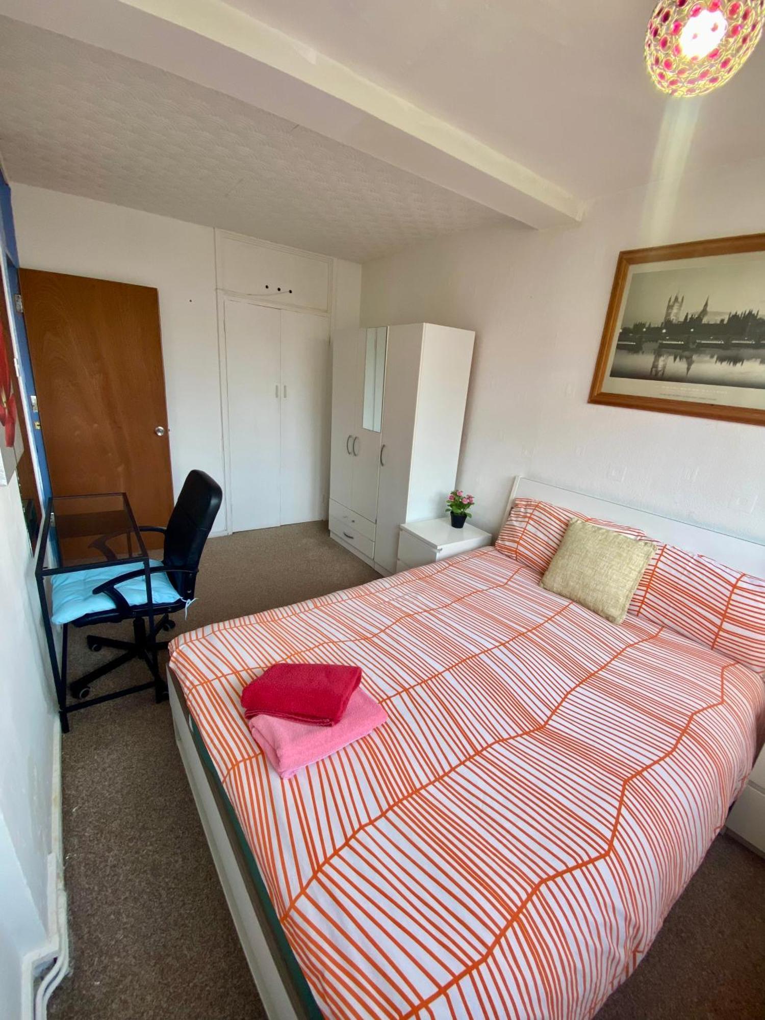 Cosy 3 Bed Apt, Old Truman Brewery! Brick Lane, London, E1 Ngoại thất bức ảnh